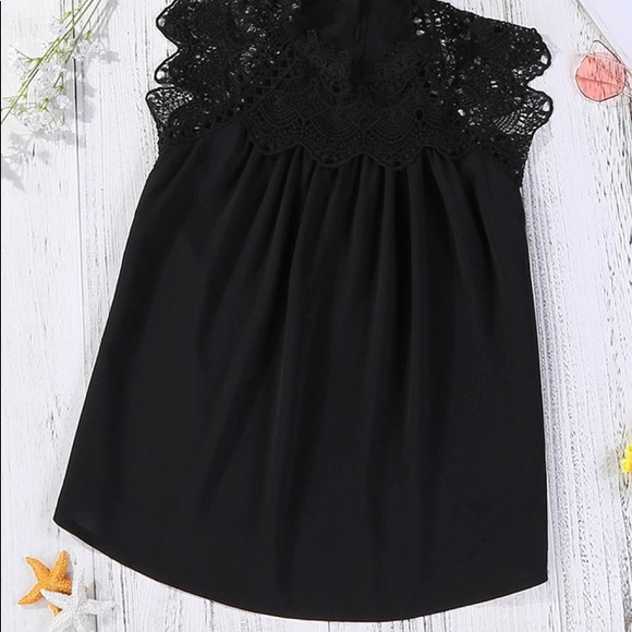 Black top with crochet detail! - Picture 3 of 3